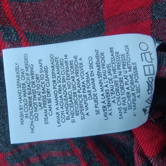 CAbi flannel shirt, Long sleeve high front low back. Red & black.Size XS - Picture 6 of 9